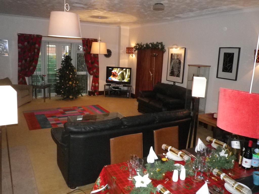 Bridge Hall Apartments เวสตัน-ซูเปอร์-แมร์ ภายนอก รูปภาพ